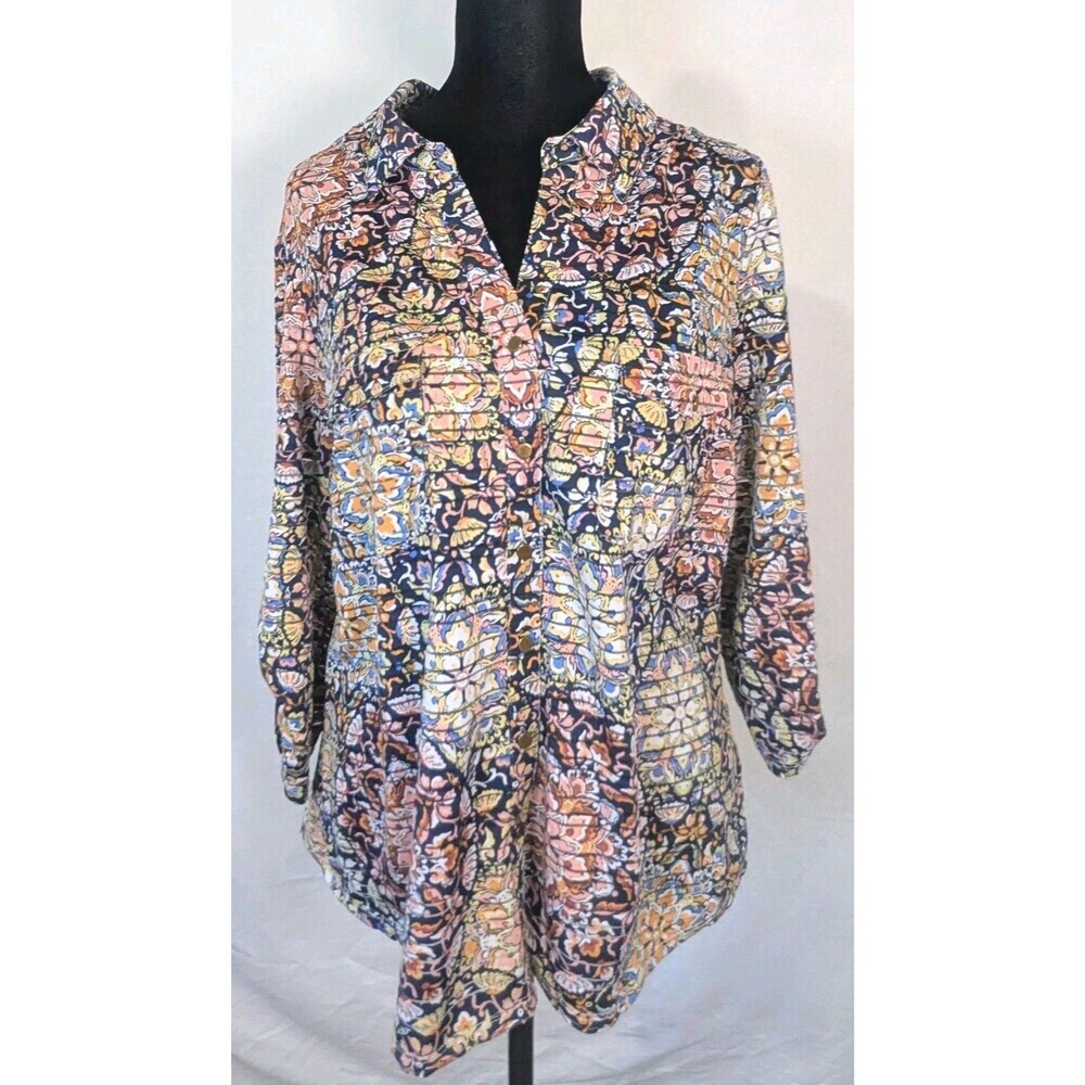 Emily Daniels Floral Mandala Print Button Front Top - Women's Size Medium